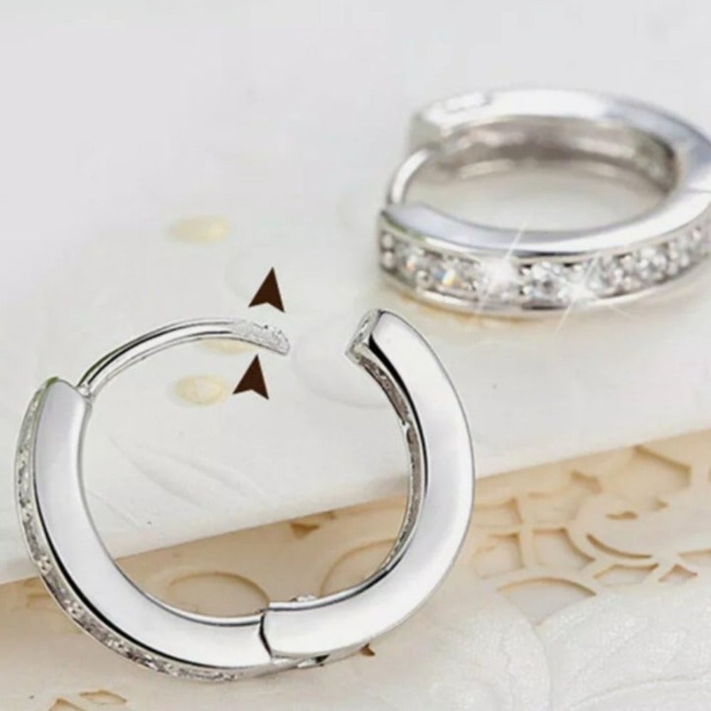 New 925 Silver Hoop Diamond Earrings - Picture 2 of 5